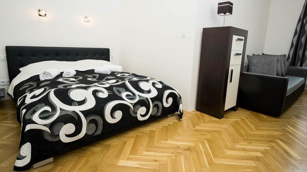 Black & White Apartment Prague By Wenceslas Square And Muzeum 外观 照片